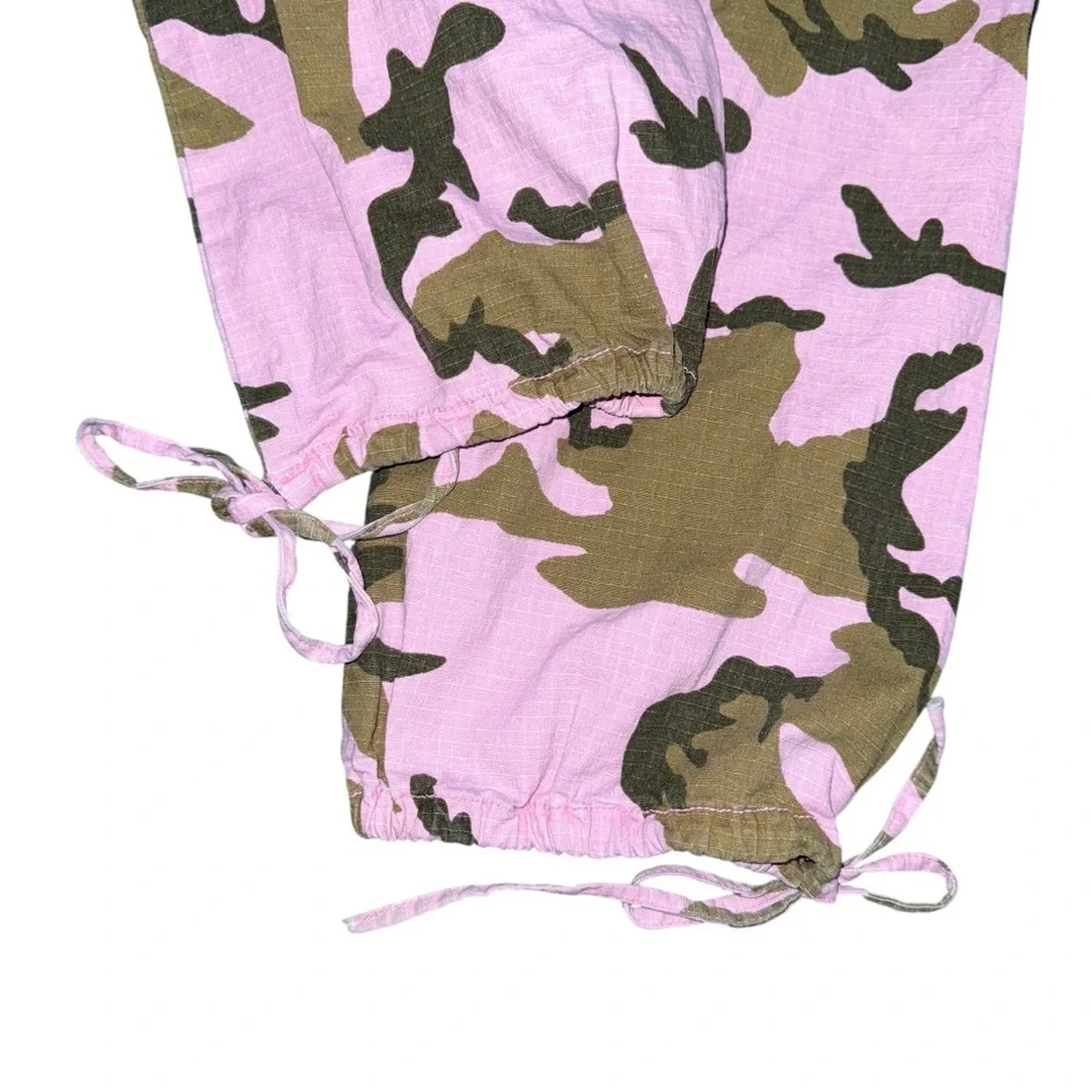 Vintage Y2K Miss Sixteen Pink Camo Cargo Pants 5 / 30 Tie Hem Pockets Parachute
